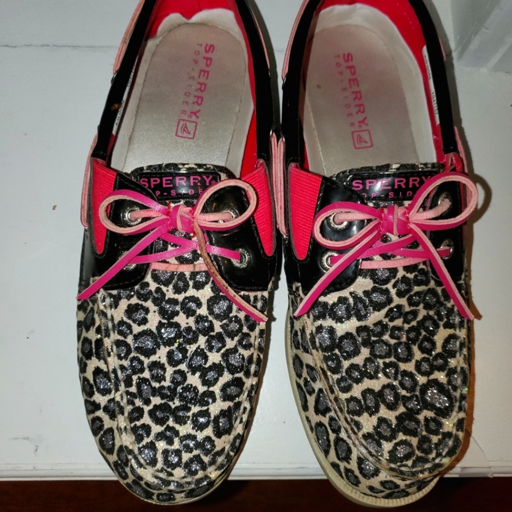 Women's shoes